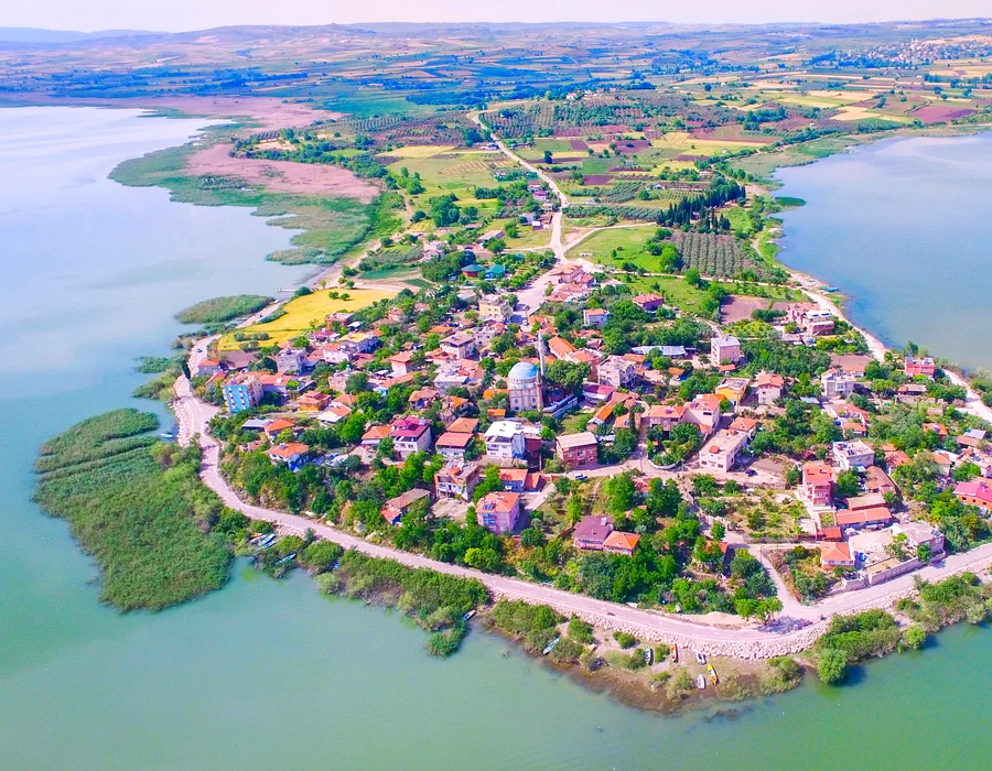 Çatılardaki Bahar